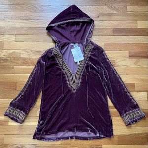 Johnny Was Velvet Purple Embroidered Hooded Tunic. Size XS.